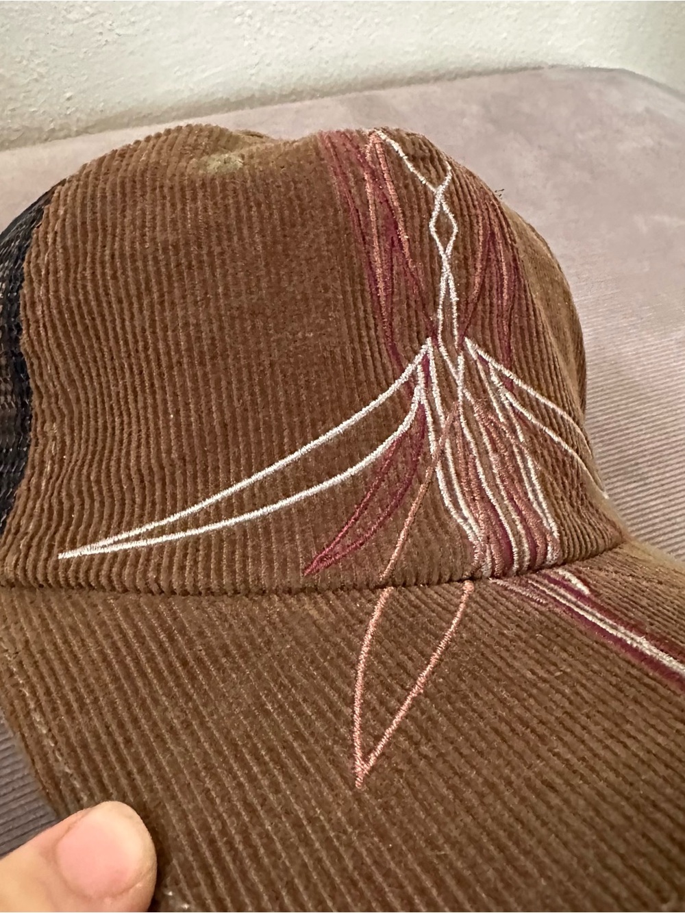 VON DUTCH ORIGINALS VINTAGE AUTHENTIC TRUCKER HAT - BROWN CORDUROY & BLACK MESH - Picture 4 of 7